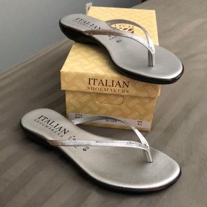 New Sparkly Silver Italian Shoemakers Sandals